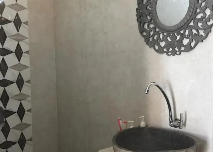 Guest house Ariasa House Legian (Bali)