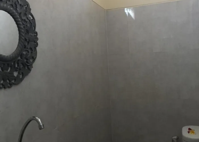 Ariasa House 3* Legian (Bali)