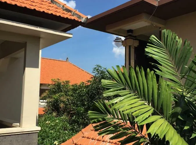 Ariasa House Guest house